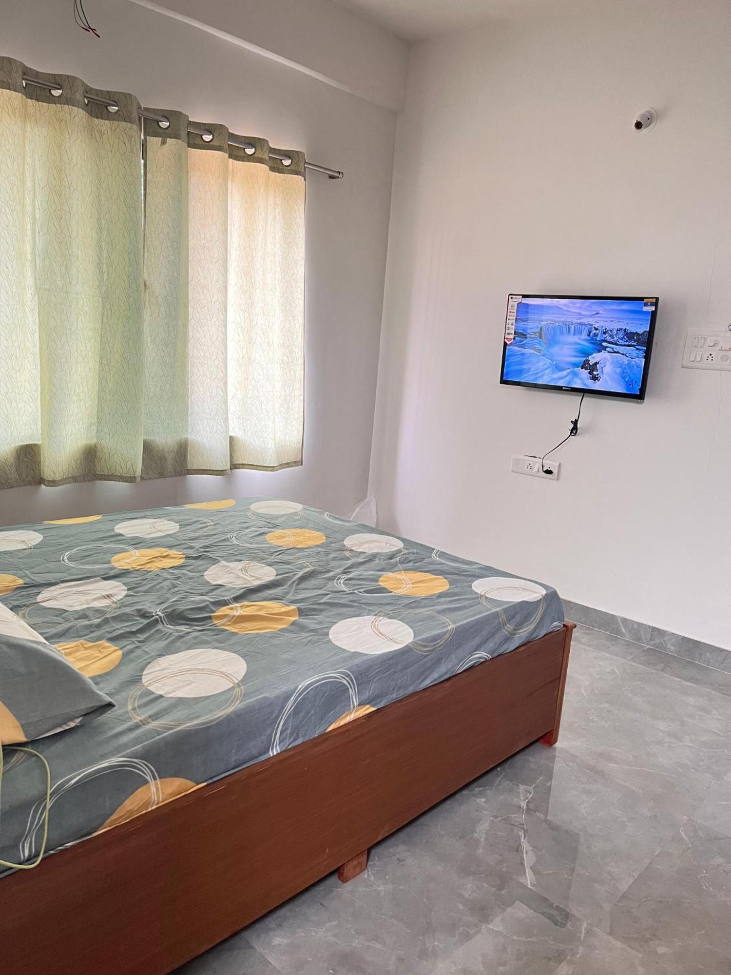Aashirwad Residency Hotel Alībāg Exterior foto